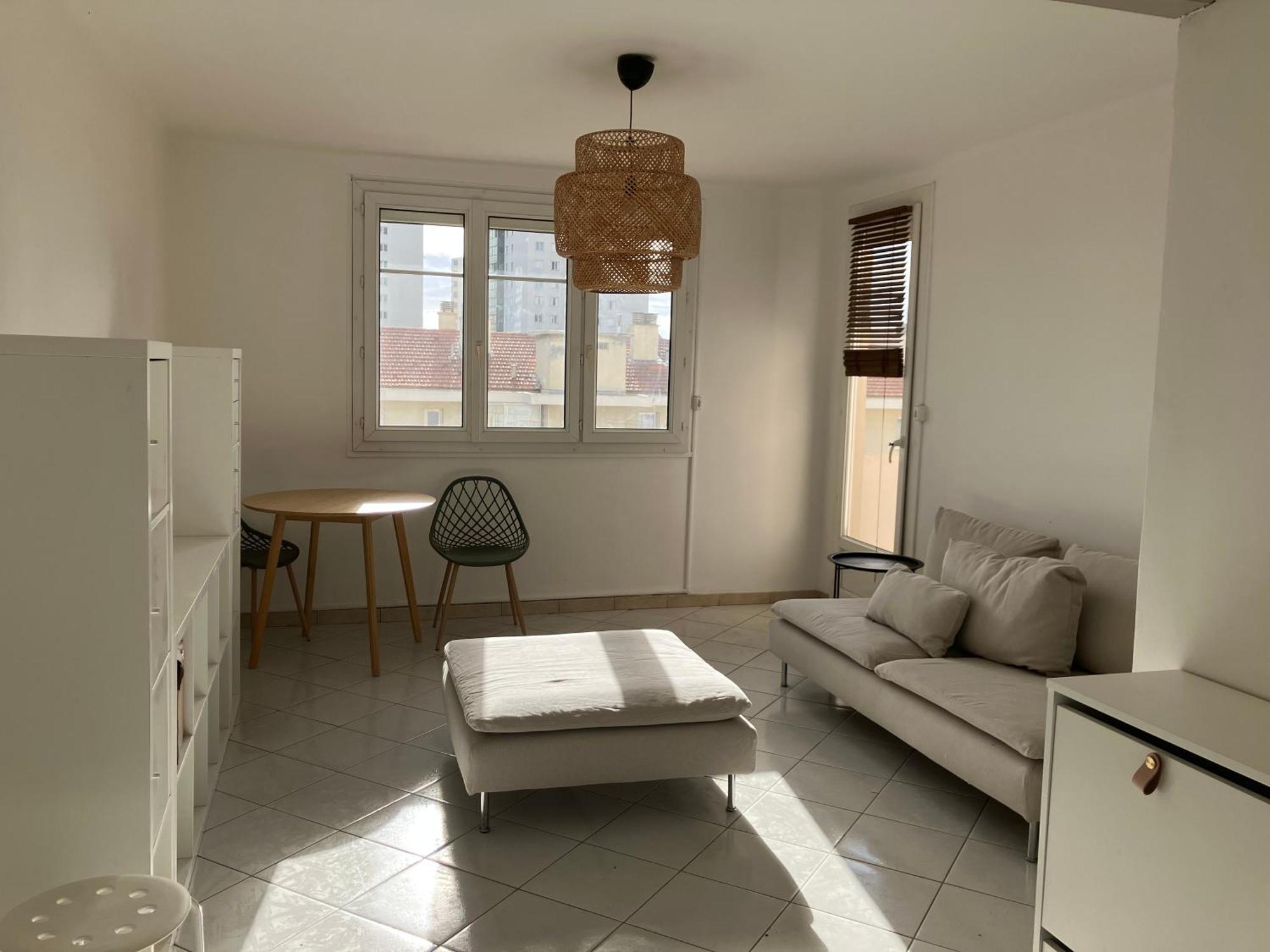 Appartement Quartier St Jean Du Calme Avec Parking *